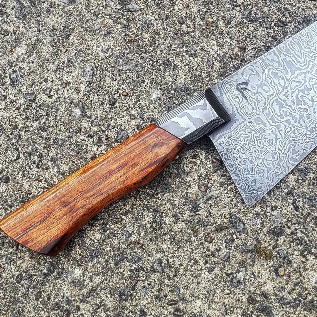 Random pattern integral damascus western chef